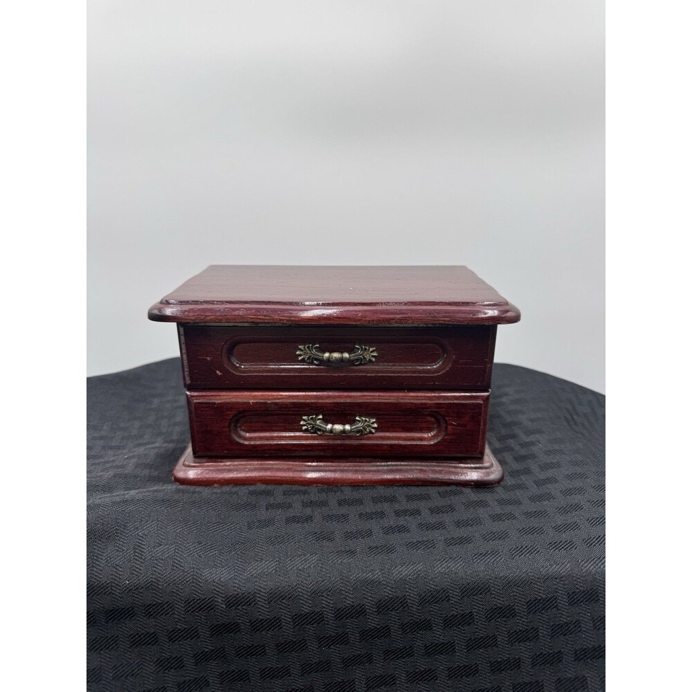 vintage wooden jewelry box